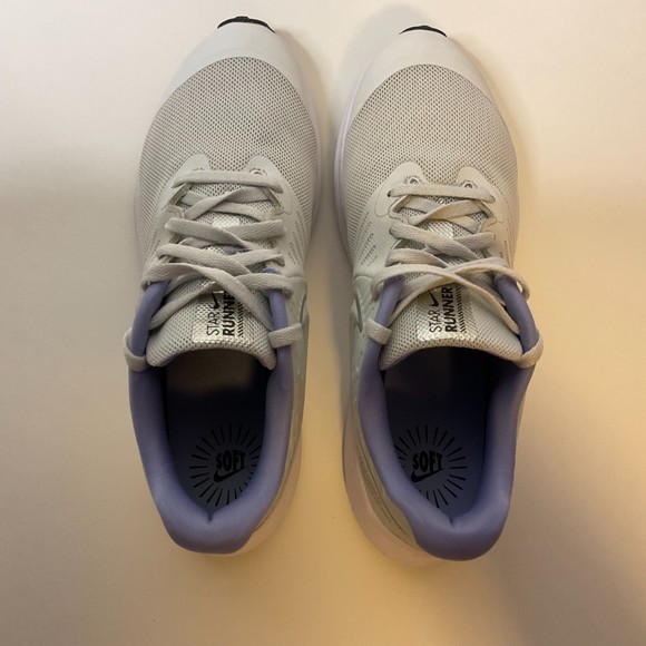 Nike Star‎ Runner 2 Sneakers Shoes AQ3542-007 Size 4.5Y - Picture 7 of 9